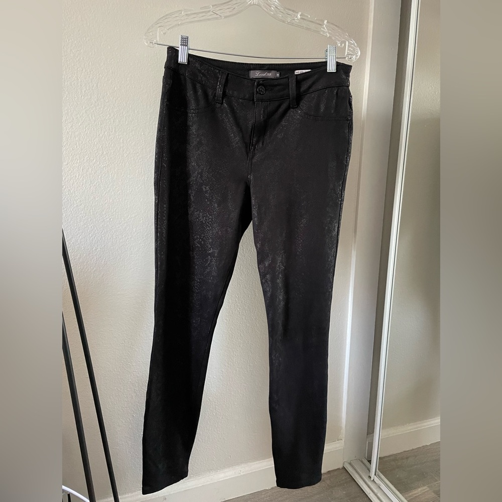 Level 99 Mid Rise Janice Black Snake Skin Jeans